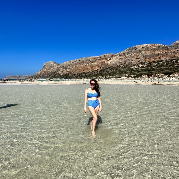 Meet your Posher, Christine - Picture 10 of 10